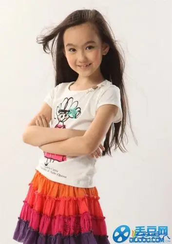 中国00后女童星图片_最萌女童星图片