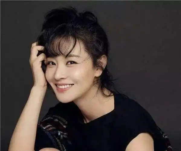 她是张嘉益"御用媳妇",4次合作都没捧红,却被张国立带火|王维维|演员