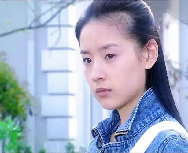 年轻时的董洁有多美?自带清冷和高贵