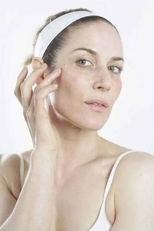 面部皮肤衰老皱纹怎么办?如何有效抗衰老?