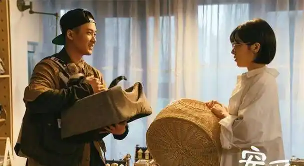 《宠爱》陈伟霆钟楚曦亲密被狗打断,于和伟机场跪求偶像签名_方欣_赵