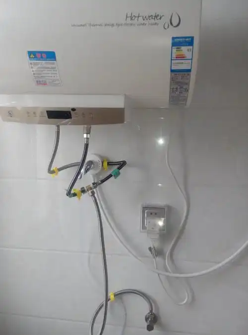 电热水器这样安装正确吗?