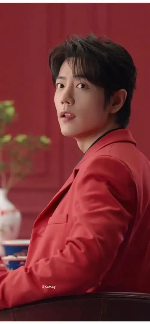 肖战##日常见肖战#红衣战啊!太帅了!