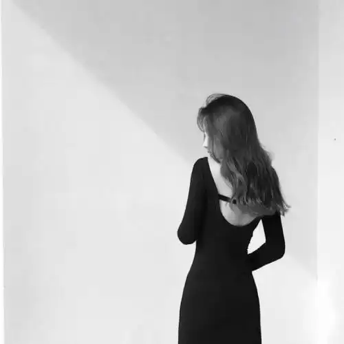 高级霸气女生头像黑白头像成功从不会放弃任何人