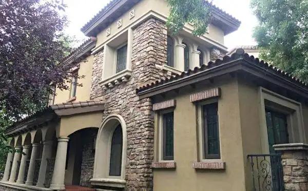 顺义区龙湖香堤漫步1至2层101独栋别墅