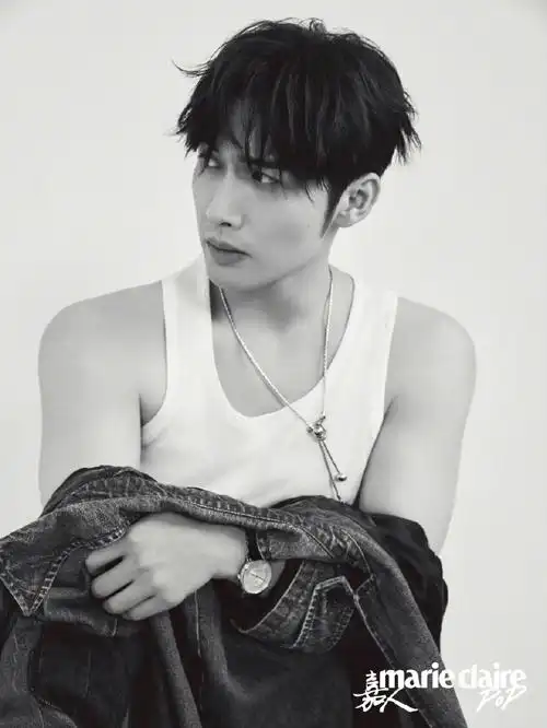 这居然是张彬彬啊#    woc这个视频张彬彬这个肌肉线条我真的斯顾斯