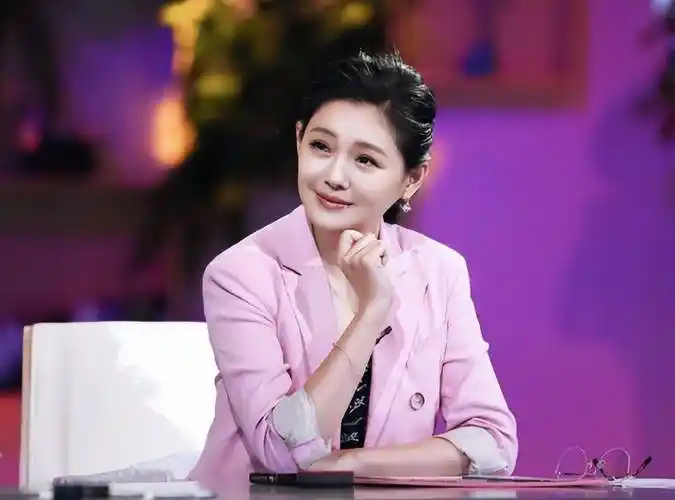 大s学习具俊晔旧物利用,送给小s包包,同样的事情为何口碑不一样