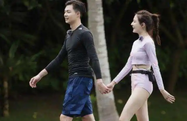 黄轩对她因戏生情,而她7次拒绝黄轩表白,今跟男友参加真人秀_徐璐