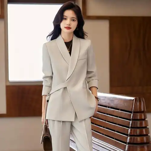 休闲西装外套女春秋装2024新款高级感时尚气质女神范职业西服套装