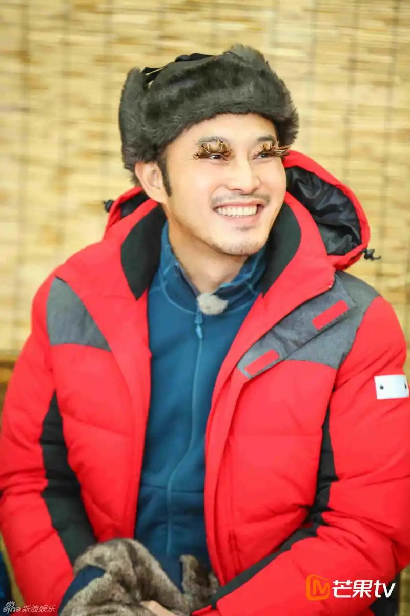 大胡渣沙溢笑得渗人