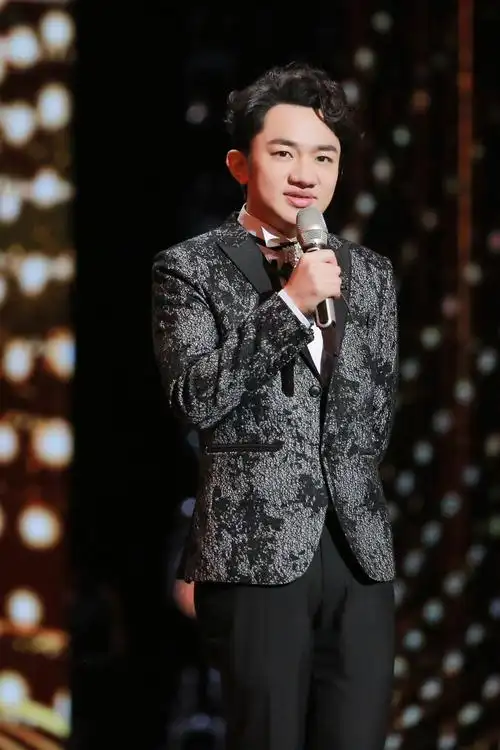 全球最牛巅峰才艺挑战者车轮大战巅峰之夜即将华丽出炉