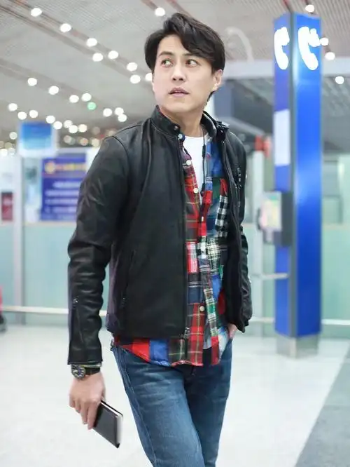 演员靳东,儒雅帅气,成熟稳重!