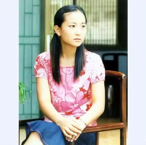 回顾:贾玲被质疑体重反弹,最新机场照流出,网友惊呼:不敢相信