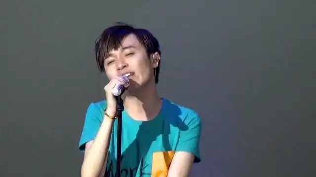 苏打绿《日光》现场版,炸翻全场!