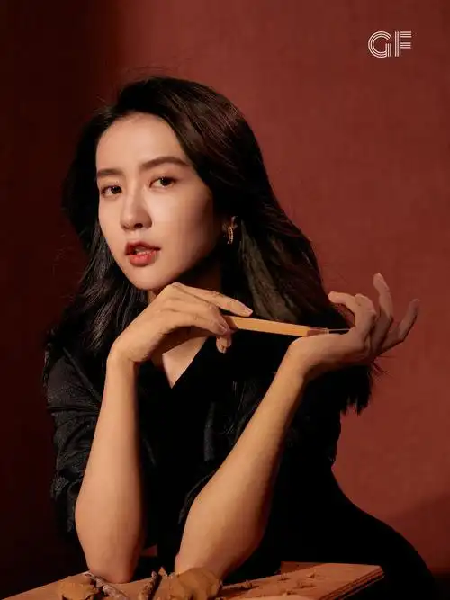 许龄月gf时尚大片欣赏 午后微阳诠释灵动超然__财经头条