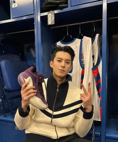 240220王鹤棣nba解说首秀引爆粉丝激动期待