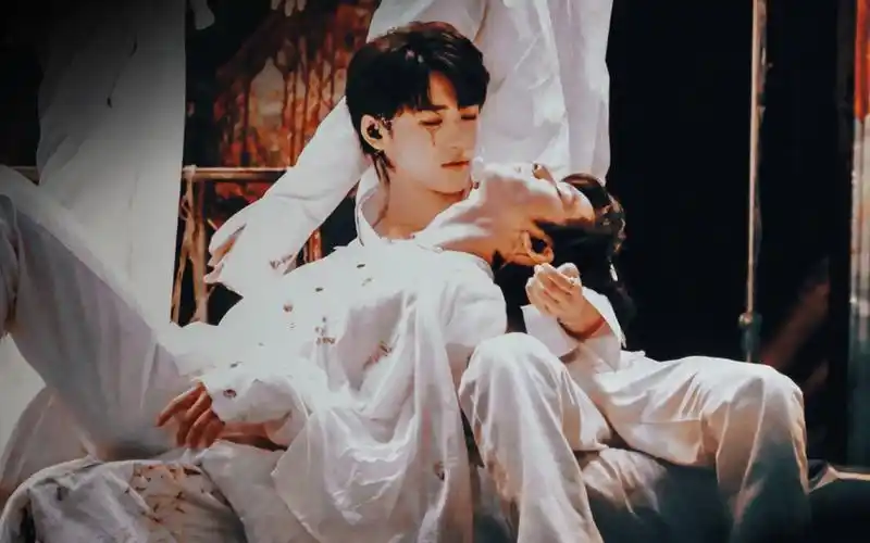 【文轩|甜秘密 恶之必要】-喜欢你偷偷吞口水的喉结