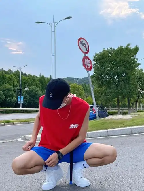 夏日男友蓝红干净穿搭| ootd | 180男生