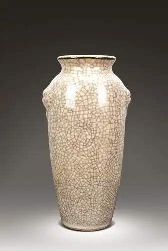 0275清哥窑双铺耳瓶