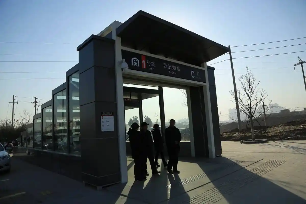 郑州地铁一号线试运行一瞥