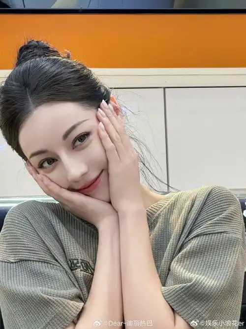 迪丽热巴祝赵昭仪生日大快乐##迪丽热巴为赵昭仪新剧打call