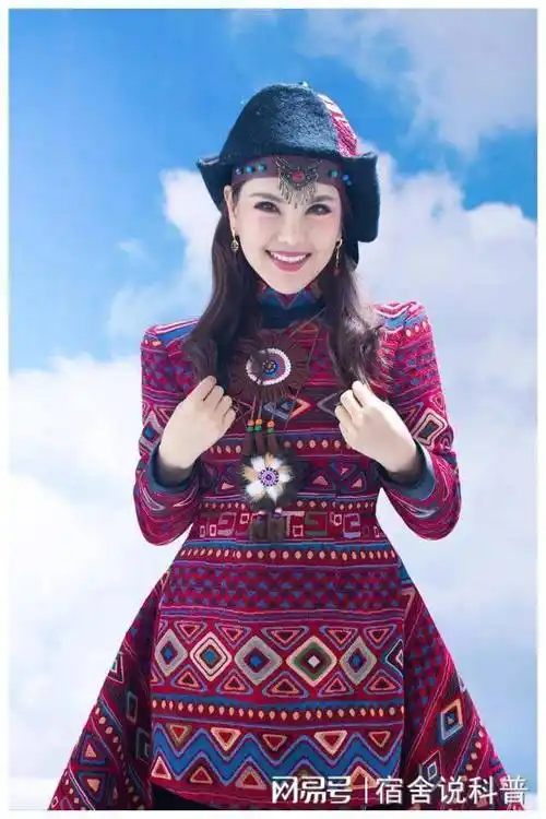 原创从央视宠儿到无人问津乌兰图雅到底经历经历了些什么