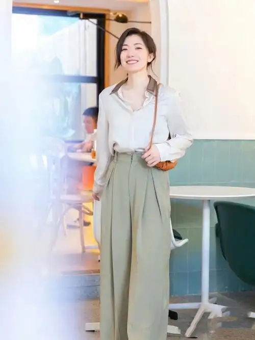 豆绿色外套配什么颜色内搭(4种豆沙色搭配技巧)