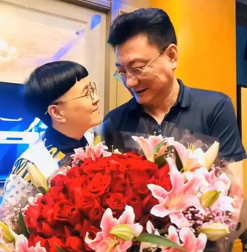 金龟子刘纯燕丈夫也是央视主持直播带货败口碑背后有苦衷