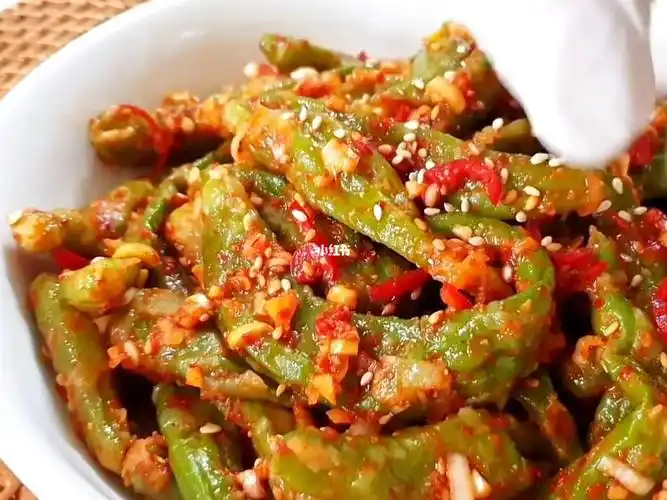 辛辣开胃下饭菜朝鲜族凉拌清蒸辣椒