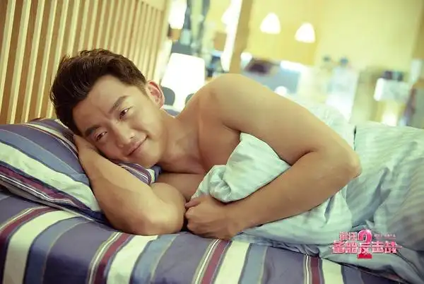 《前任2》热映 郑恺:分手不用做朋友 没那个必要