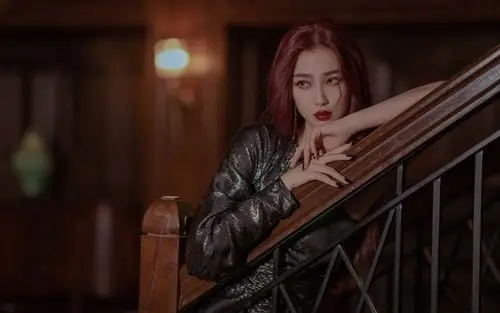 虞书欣红发性感图片-美女壁纸-高清美女图片-第2图-娟娟壁纸