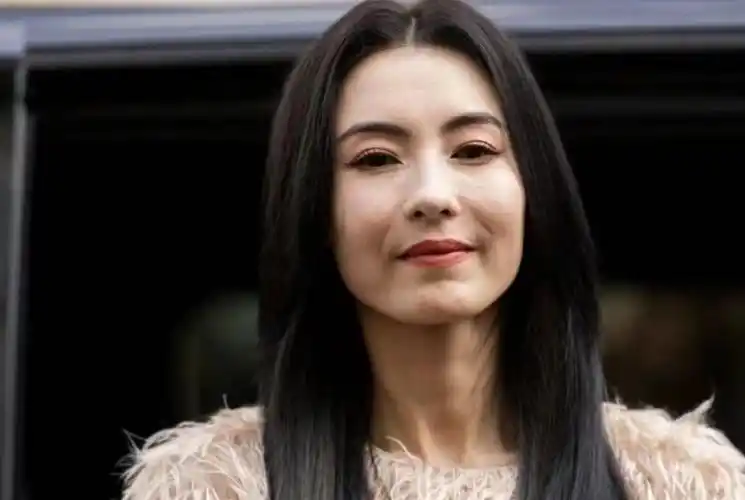 那些修图太过头了","这些照片是真实的","张柏芝都多大了,老了塌了