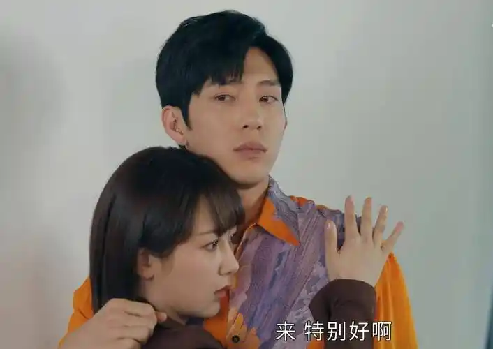 原创井柏然说因自己草根出身有点不自信拍女心理师对杨紫很依赖