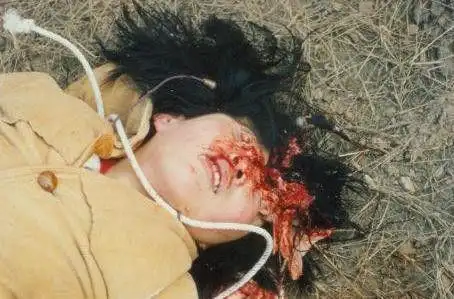 中国警察处决死犯镜头曝光