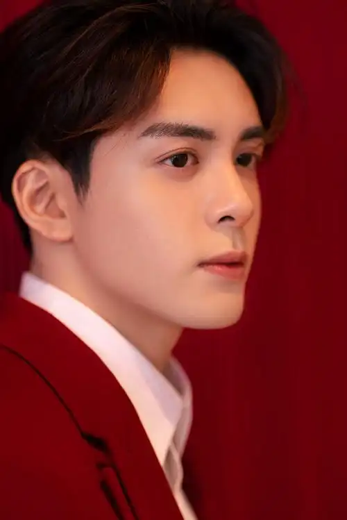 央视端午晚会##曾舜晞端午晚会复古红大片