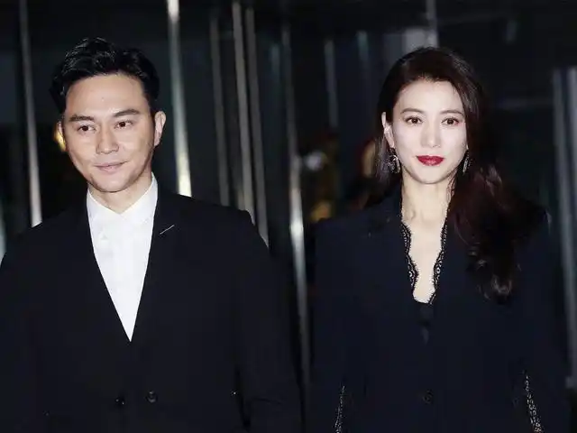 50岁袁咏仪一头秀发迷人,大方分享保养方法,网友坦言:很实用