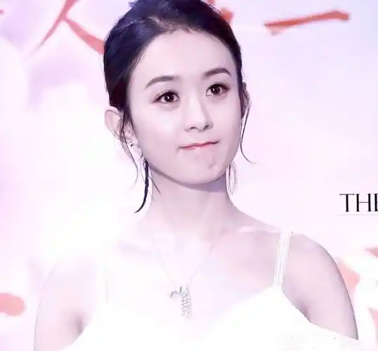 赵丽颖时隔数月晒出元气自拍,网友直呼"高马尾好飒"!