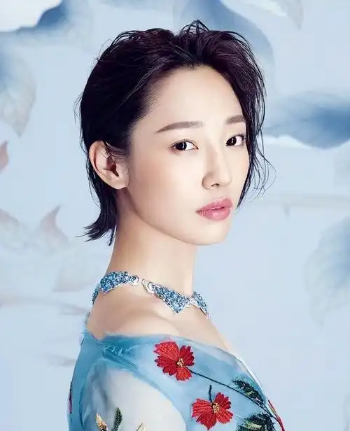 没想到,甩不掉流量咖标签的肖战,就这样被白百何实力"带飞"了