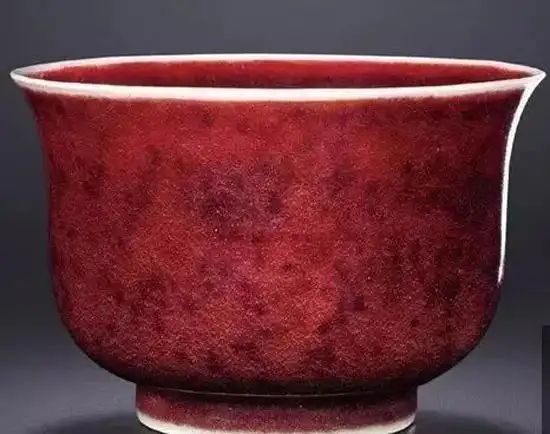 鲜亮凝重大明宣德红釉瓷器欣赏