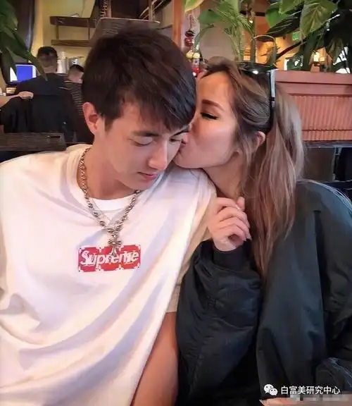 萧亚轩终于要和小16岁男友结婚生子了撩汉秘籍曝光看过的都想哭