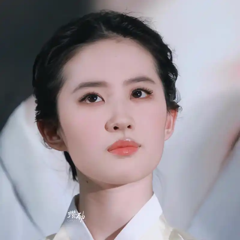 刘亦菲在韩国宣传倩女幽魂的活动图,韩国人被美得惊掉下巴:不愧是中国