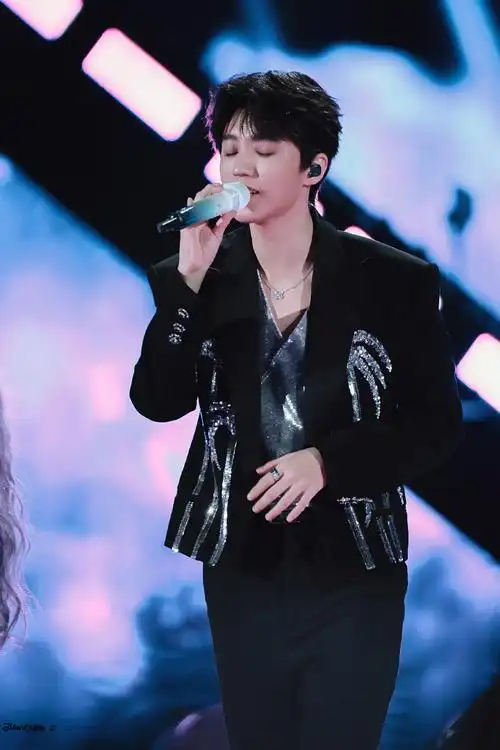 蔡依林问王俊凯的理想型##王俊凯蔡依林同台