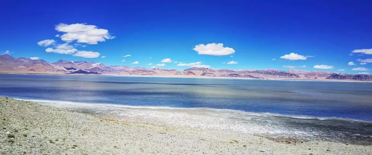 扎布耶茶卡:羌塘的天空之镜