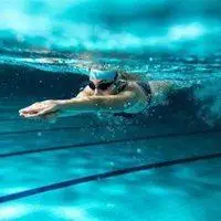 百度游泳教练高清头像_微信头像图片大全