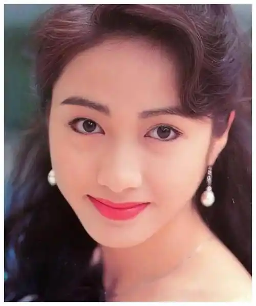 黎姿庆祝与马廷强结婚15周年!