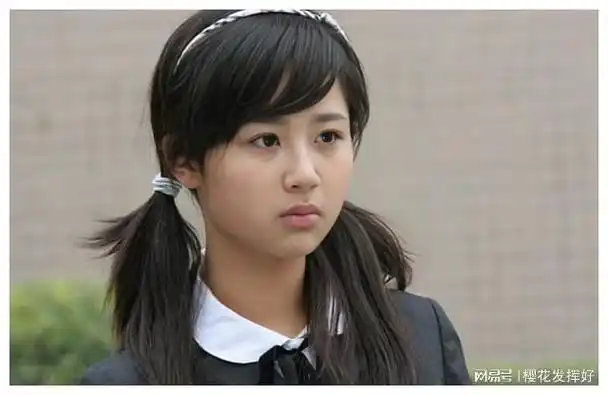 她从"国民闺女"到无戏可拍,如今逆袭成顶流|杨紫|海清|宁丹琳|张一山