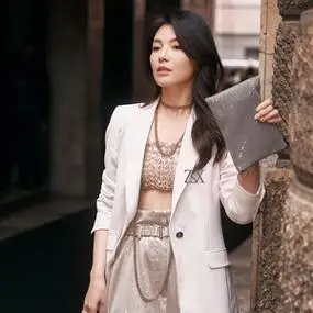 刘涛明星同款时尚套装裙女春夏新款西装小外套 亮片半身裙两件套