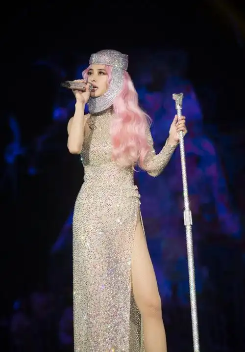 蔡依林巡演重启精美舞台造型惊艳全程歌好人美还说40岁真好