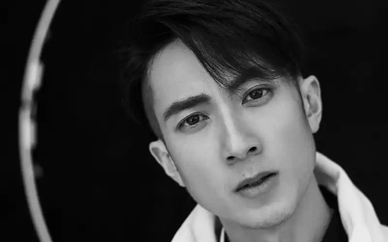 吴尊棱角分明帅气十足写真图片桌面壁纸-大陆明星-壁纸下载-美桌网