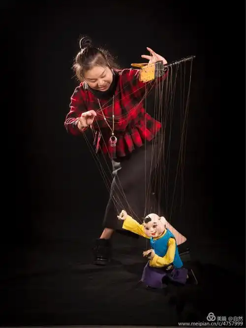 木偶戏"提线木偶"古称"悬丝傀儡"